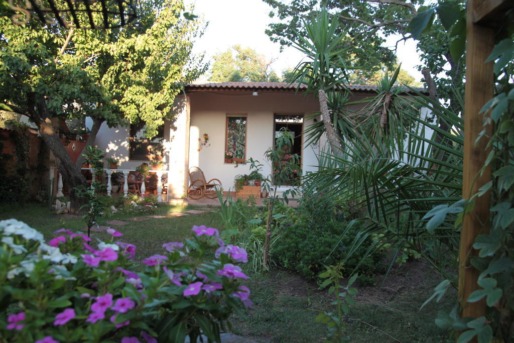 B&B Marino E Lily Baratili San Pietro Zimmer foto